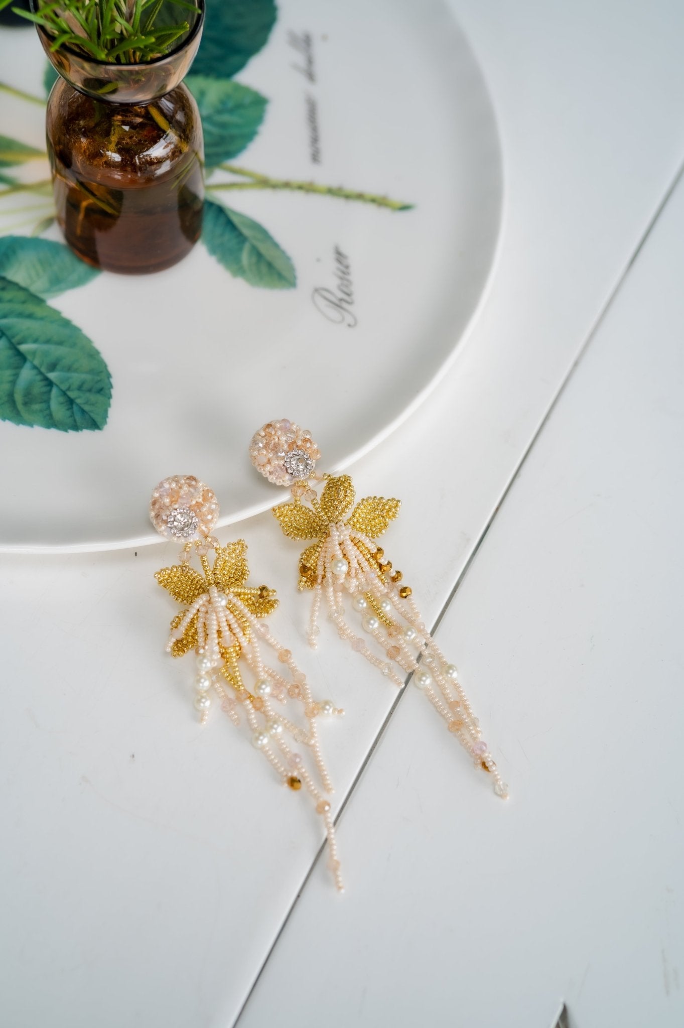 Aretas Bordadas - Rosa Pistacho