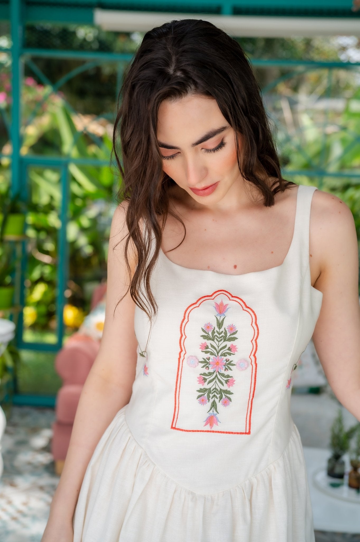 LOTO EMBROIDERY MINI DRESS - Rosa Pistacho