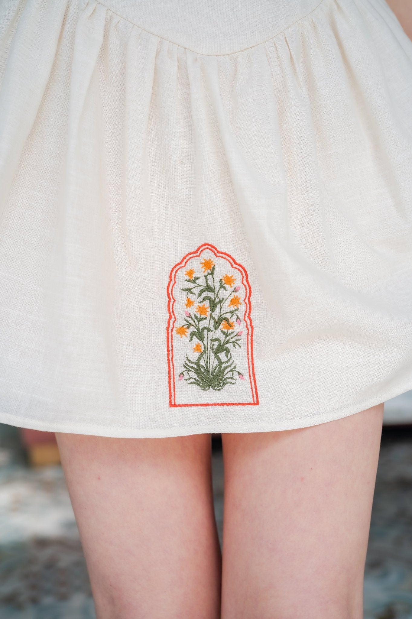LOTO EMBROIDERY MINI DRESS - Rosa Pistacho