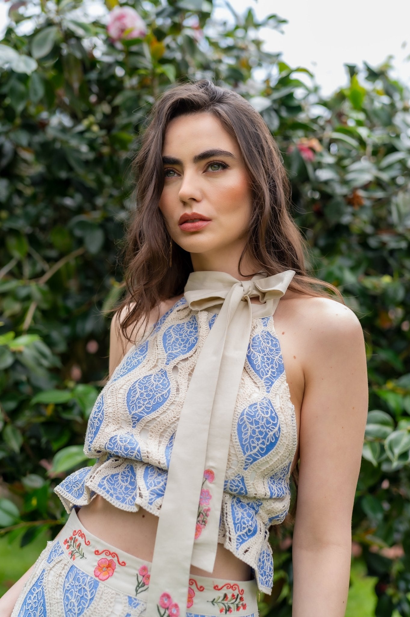 TOP ANANDA EMBROIDERED - Rosa Pistacho